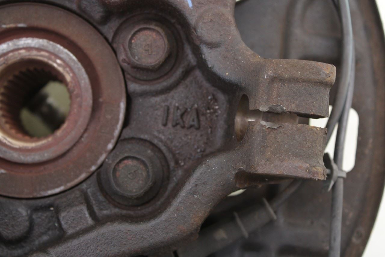 2013-19 Nissan Sentra SL Front Left Driver Side Spindle Knuckle Hub 400151KA1A - Alshned Auto Parts