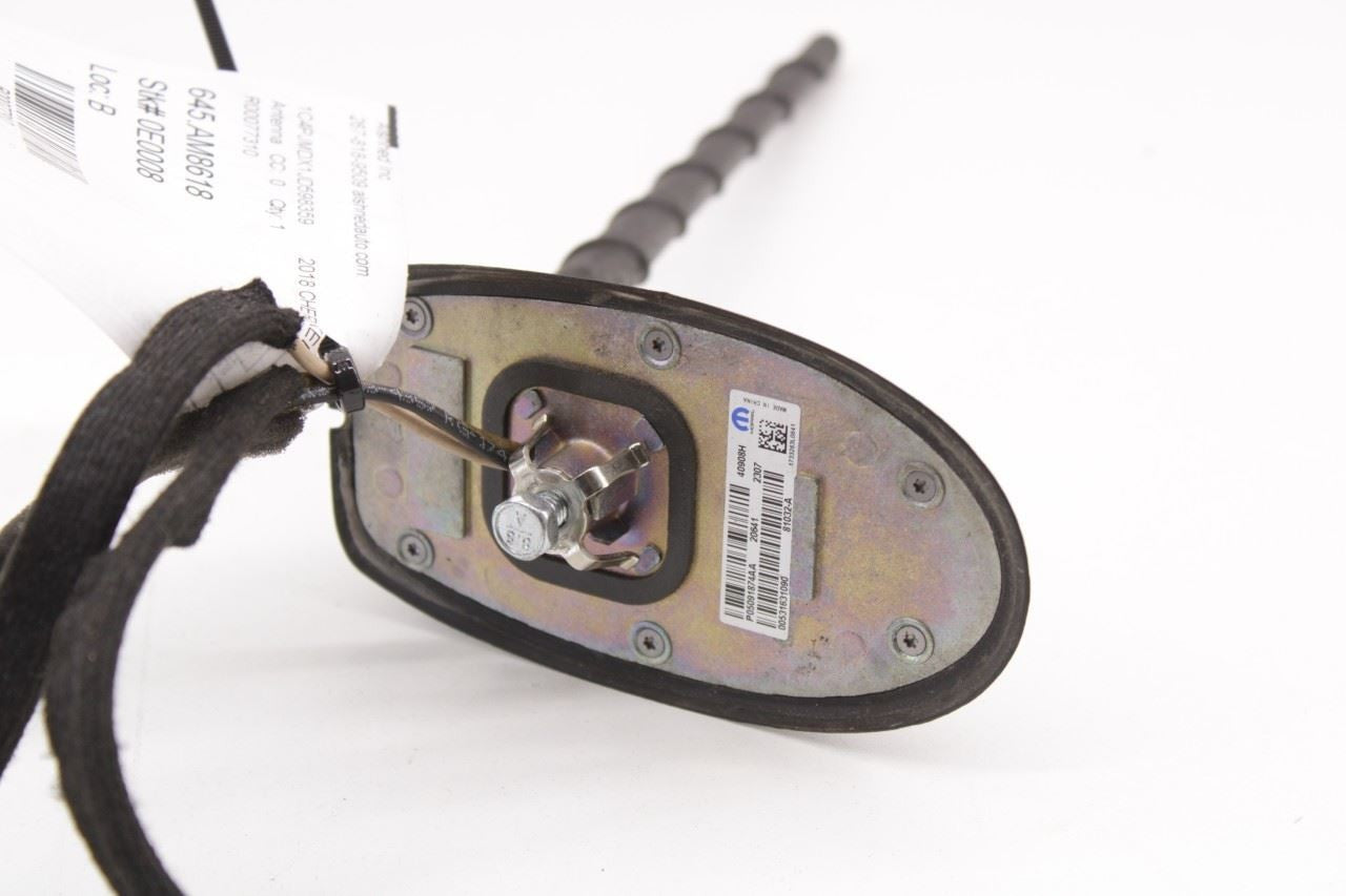 2016-2018 Jeep Cherokee Limited Rear Roof Mounted Antenna 05091874AA OEM - Alshned Auto Parts