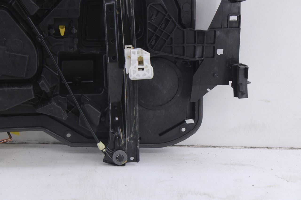 2008-20 Dodge Grand Caravan SXT FR RH Door Window Regulator w/ Carrier and Motor13