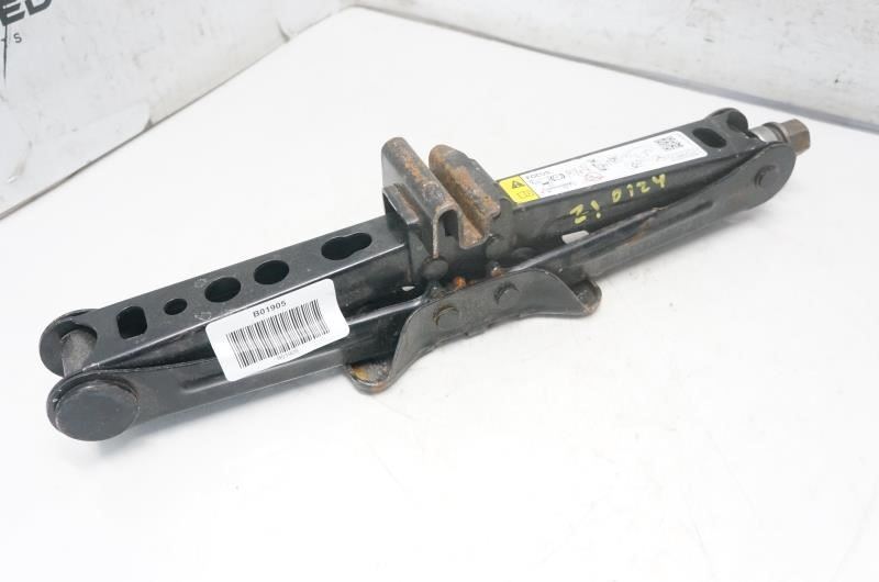 2012-2018 Ford Focus Lift Jack F1EC-17A078-BA OEM 1