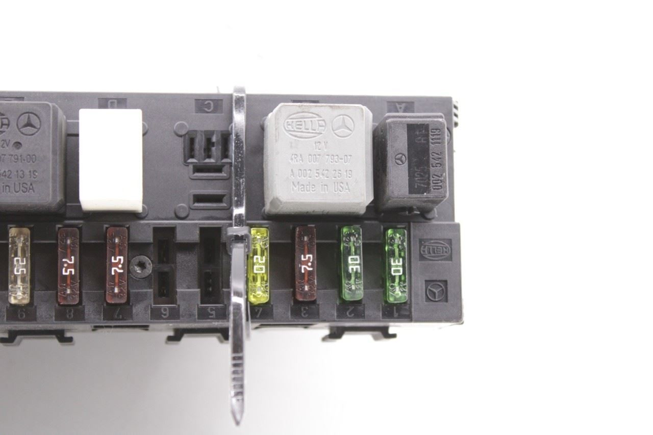06-09 Mercedes-Benz CLK 350 3.5L RWD Rear SAM Signal Acquisition Module Fuse Box - Alshned Auto Parts