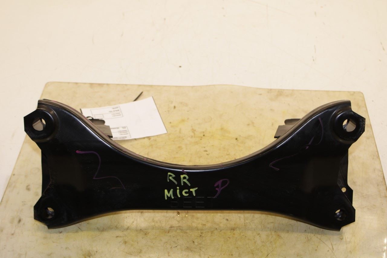 2025 Mazda CX30 2.5 S AWD Rear Differential Axle Carrier Mount DGJ428850 OEM - Alshned Auto Parts