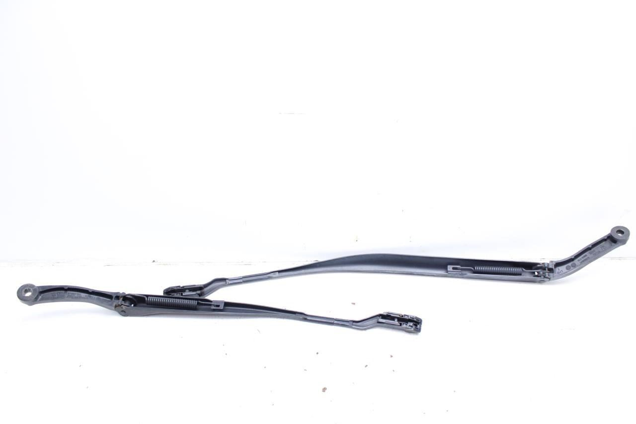 2014-20 Maserati Ghibli 3.0L Front Windshield RH and LH Wiper Arm Pair 6700075626