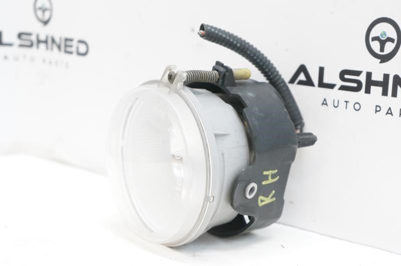 2010 Chrysler Town Light Fog Lamp Front Left Right 5182025AA OEM - Alshned Auto Parts