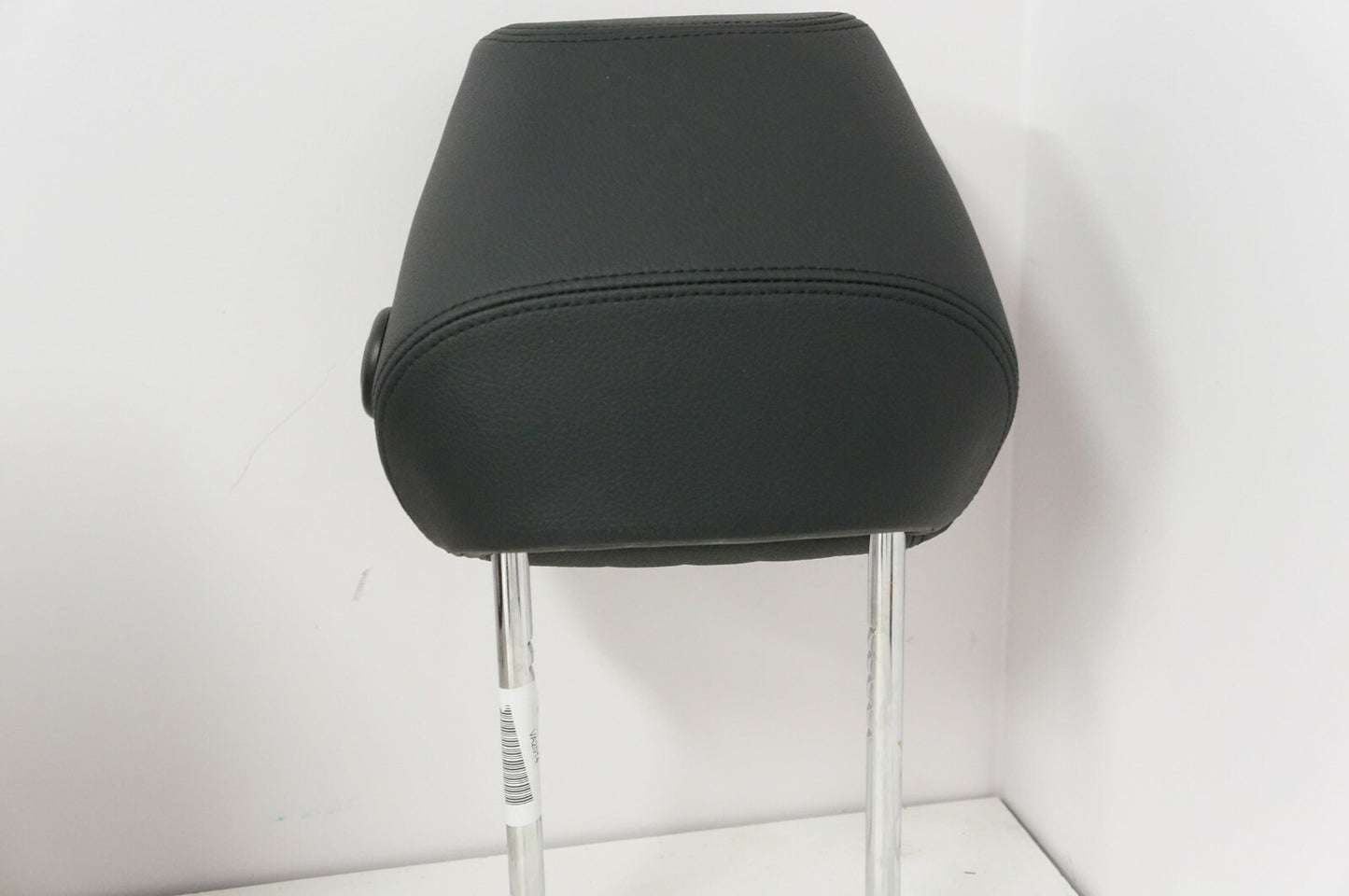 2007-2013 BMW 328i Front Left Right Seat Headrest Black 52-10-7-362-617 OEM - Alshned Auto Parts