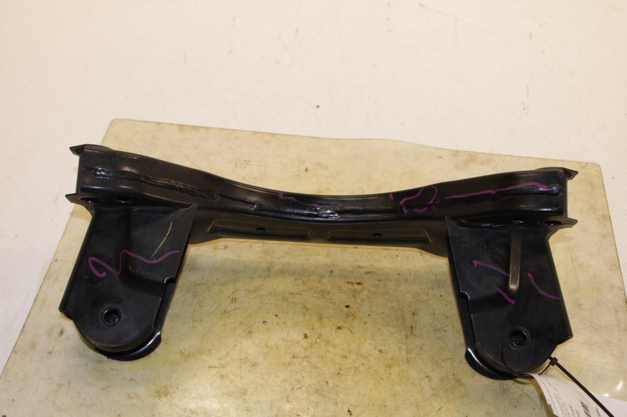 2025 Mazda CX30 2.5 S AWD Rear Differential Axle Carrier Mount DGJ428850 OEM - Alshned Auto Parts