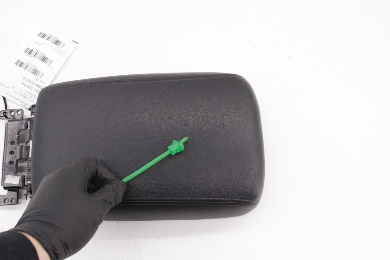 15-18 Kia Sorento EX Front Center Console Armrest Storage Lid Cover 84660C6000WK - Alshned Auto Parts