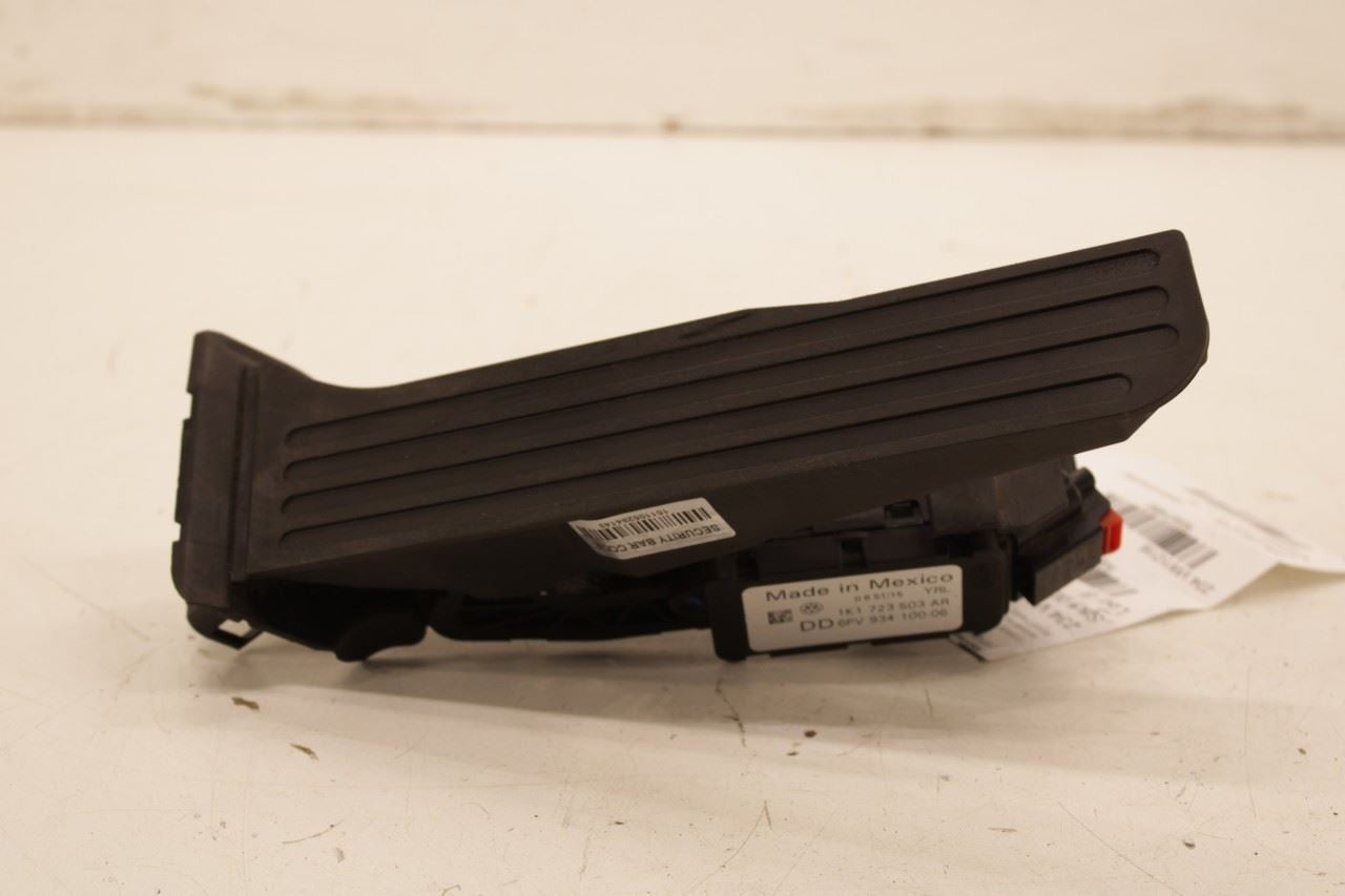 2012-2019 Volkswagen Passat SE 1.8L FWD Accelerator Throttle Gas Pedal Sensor - Alshned Auto Parts