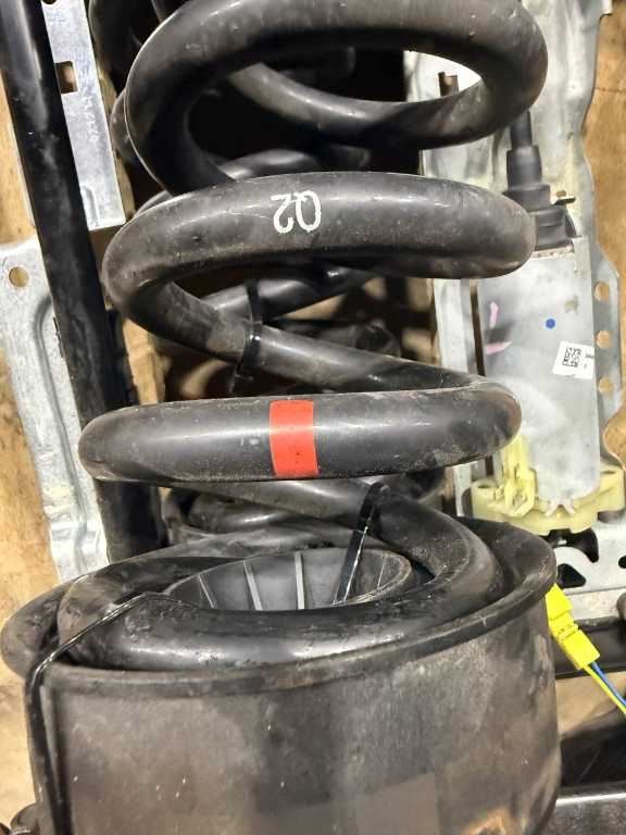 2010-2016 Mercedes-Benz E 350 Luxury 4Matic Rear Right and Left Side Coil Spring8