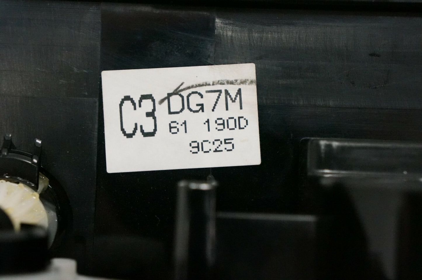 2016-2019 Toyota Yaris AC Heater Climate Control Temperature 61 190D 9C25 - Alshned Auto Parts