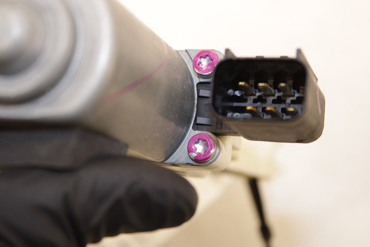 2011-2018 RAM 1500 Big Horn Front Left Door Power Window Motor 68044805AA OEM - Alshned Auto Parts