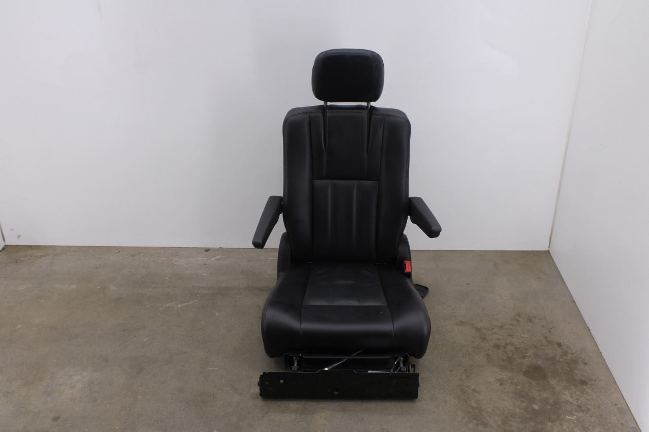 15-20 Dodge Grand Caravan GT Rear RH and LH Side 2nd Row Stow'N'Go Seat Complete5