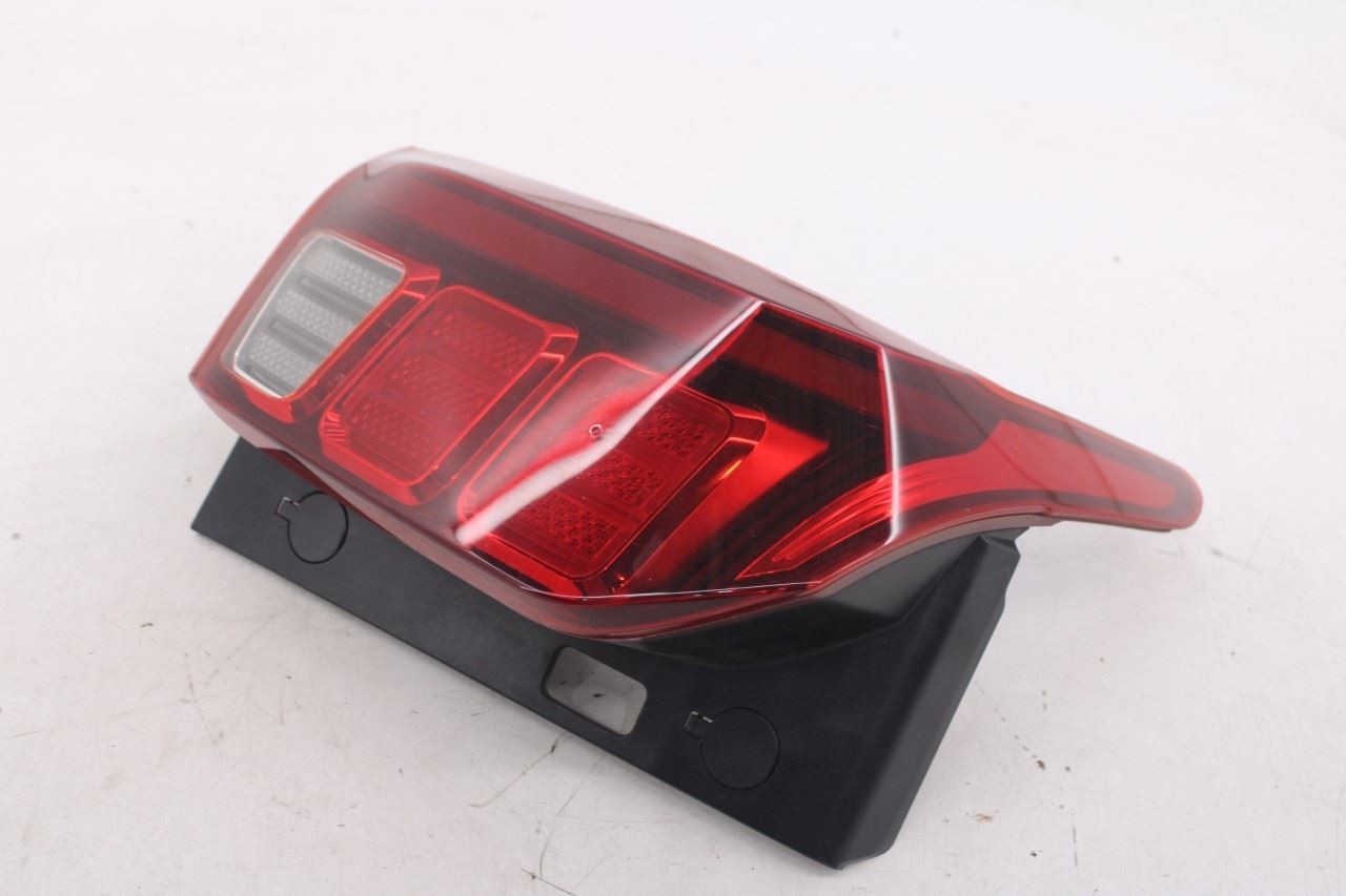 2020-2026 Hyundai Palisade Limited AWD Rear Left Driver Side Tail Light Lamp - Alshned Auto Parts