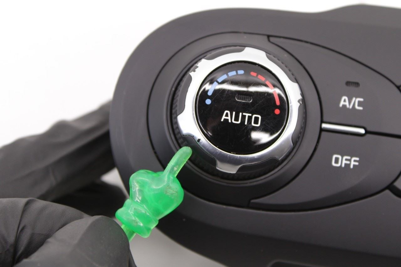 15-18 Kia Sorento EX Dashboard AC Heater Climate Control Panel 97250-C6560 *ReaD - Alshned Auto Parts