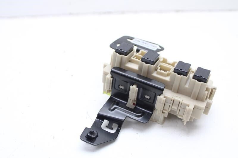 2014-16 Nissan Rogue Cabin Fuse Relay Box Junction Block w/ Bracket 24350-4CL0B - Alshned Auto Parts