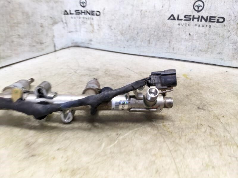 2017-2020 Ford F150 Engine RH Side Lower Fuel Injection Rail HL3E-9S441-AB OEM - Alshned Auto Parts