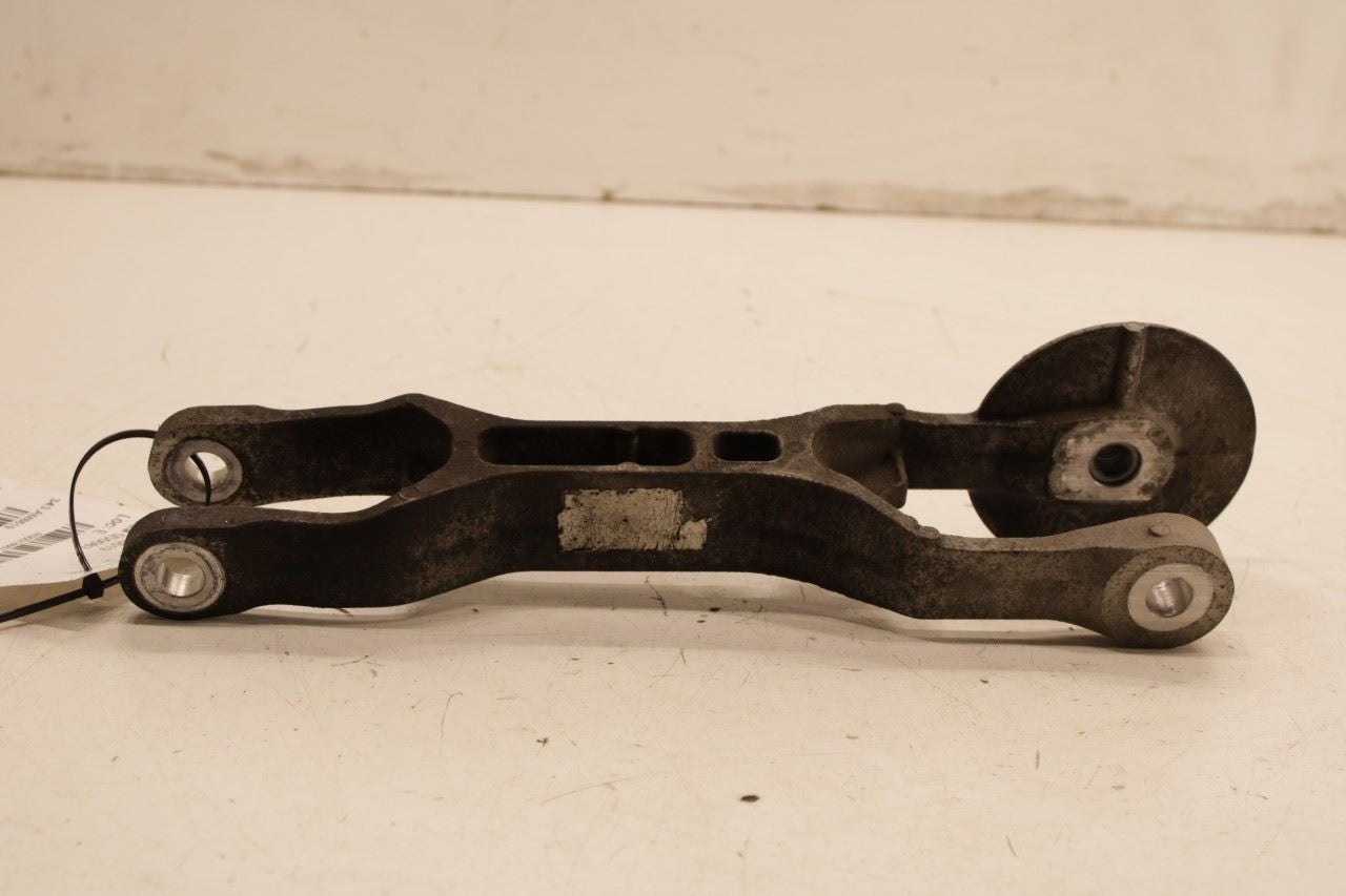 2019-2023 Jeep Cherokee Latitude 4x4 Engine Support Mount Bracket 68343375AB OEM - Alshned Auto Parts