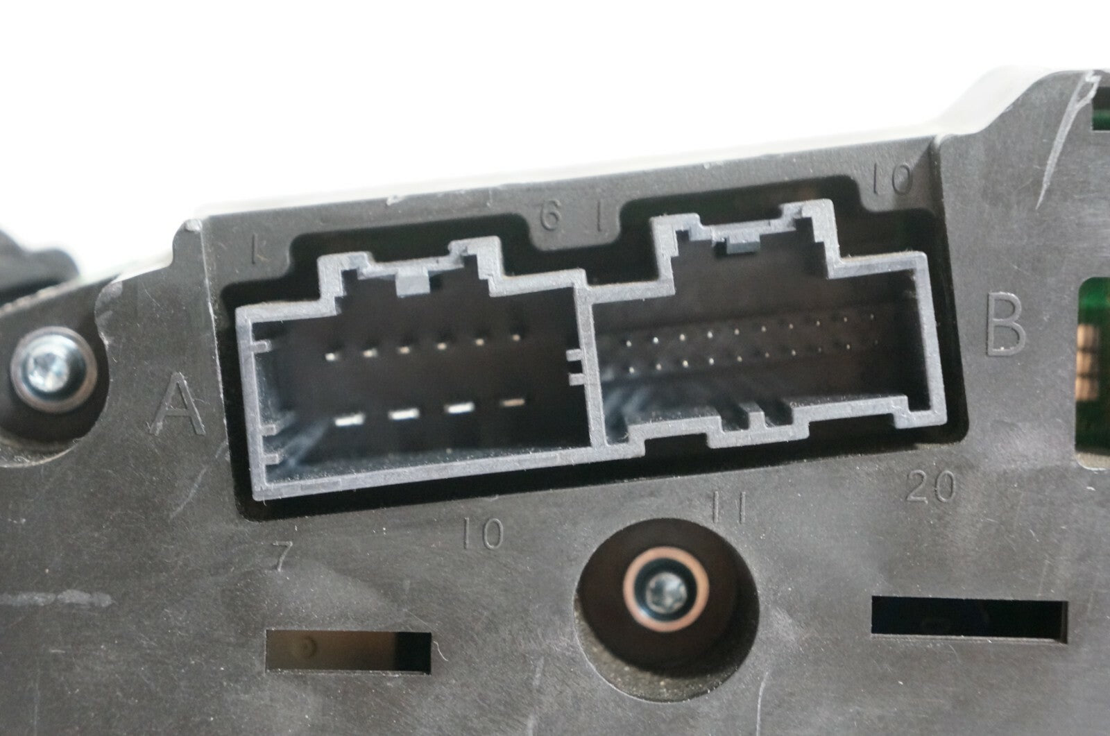 11-2014 Chrysler 200 Speedometer Speedo Cluster 92K Miles OEM P56046514AH *ReaD* - Alshned Auto Parts