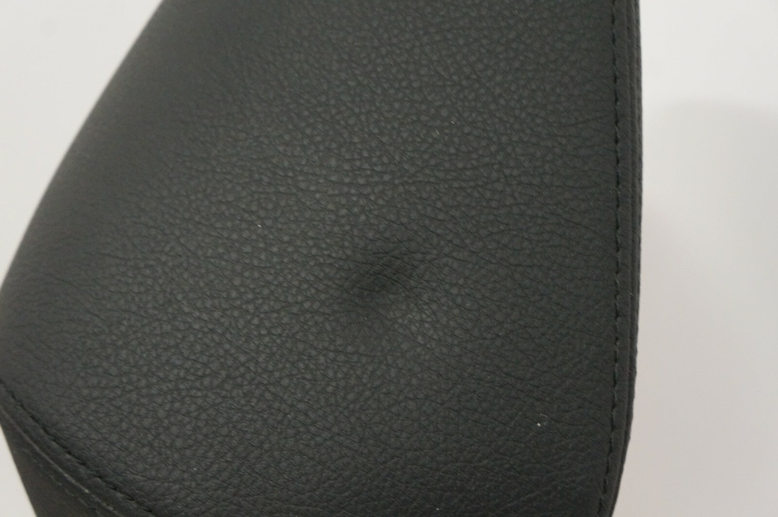 13-18 BMW 320i Front Left Right Seat Head Rest Black Leather 52-10-7-362-609 OEM - Alshned Auto Parts