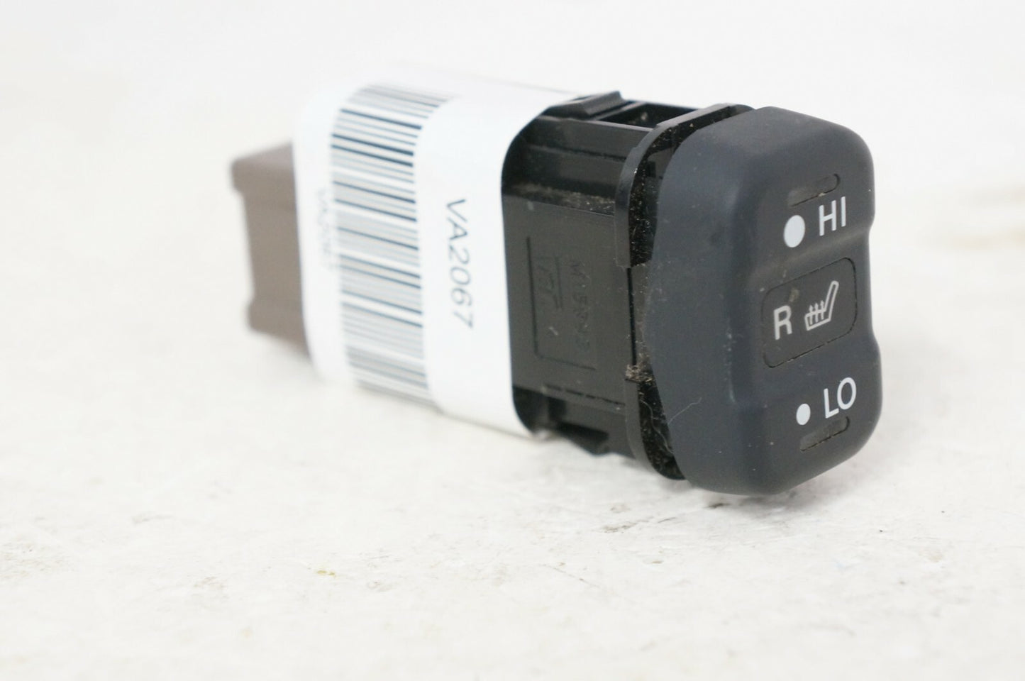 99-04 Honda Odyssey Right Front Seat Warmer Switch M15993 OEM - Alshned Auto Parts