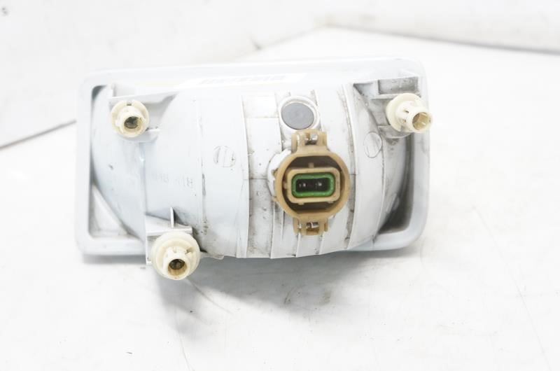 2007-2015 Chevrolet Tahoe Right Passenger Front Fog Light 22872763 OEM - Alshned Auto Parts