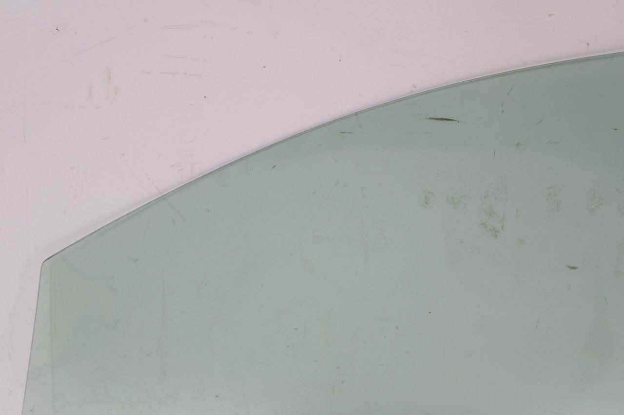 2013-2019 Nissan Sentra SL Front Right Side Door Window Glass 803009AM0A OEM - Alshned Auto Parts