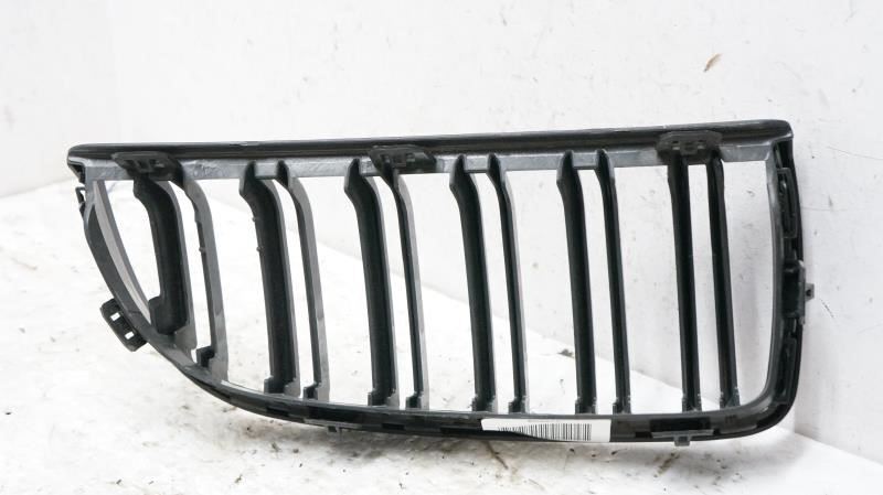 2008 BMW 328i Upper Front Left Driver Radiator Grille 51-13-7-120-007 OEM - Alshned Auto Parts