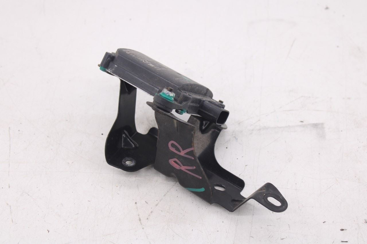 17-19 Subaru Impreza 2.0I Limited RR RH Blind Spot Detection Radar Sensor Module7