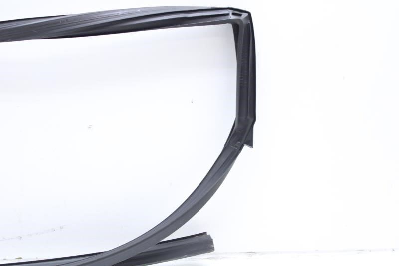 2014-2020 Nissan Rogue Rear Right Door Window Glass Run Channel 82330-4BA0A OEM - Alshned Auto Parts