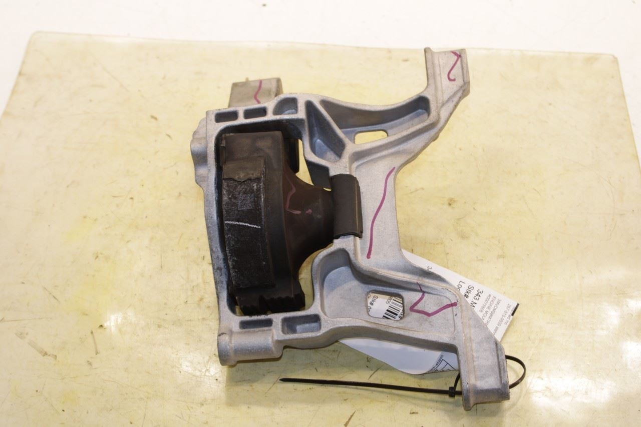20232025 Mazda CX30 2.5 S 2.5L AWD Front Right Engine Support Mount Bracket - Alshned Auto Parts