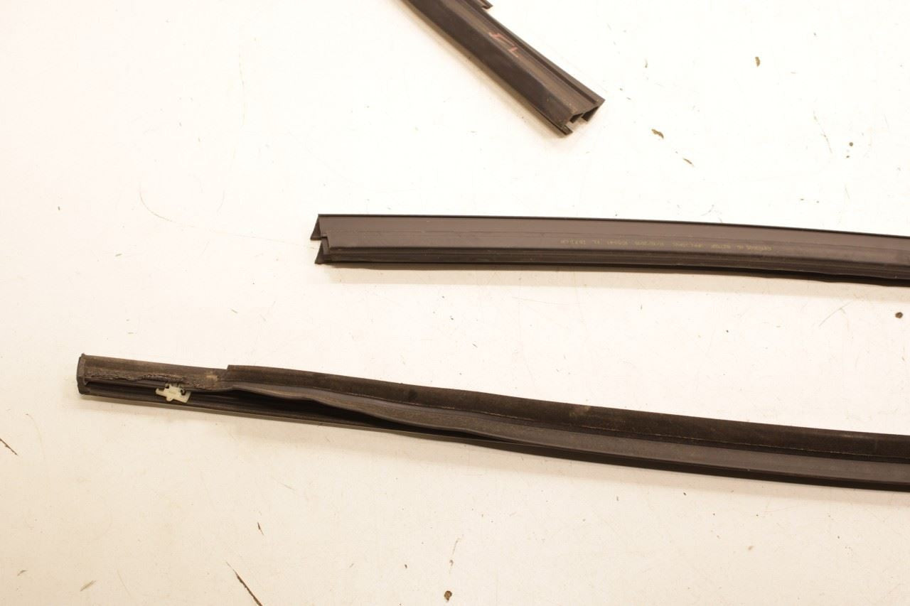 2014-22 Jeep Cherokee Latitude Front Left Door Run Channel w/ Belt Weatherstrips - Alshned Auto Parts