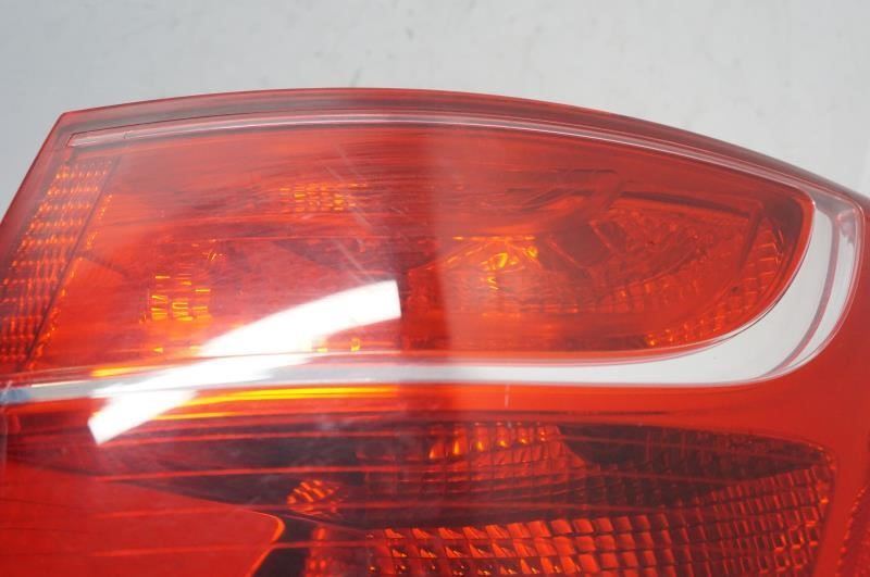 2013-2016 Hyundai Santa Fe Passenger Right Rear Tail Light 92402-4Z0 OEM - Alshned Auto Parts