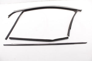 16-20 KIA Sorento EX FR LH Door Run Channel w/ Belt Outer and Inner Weatherstrip