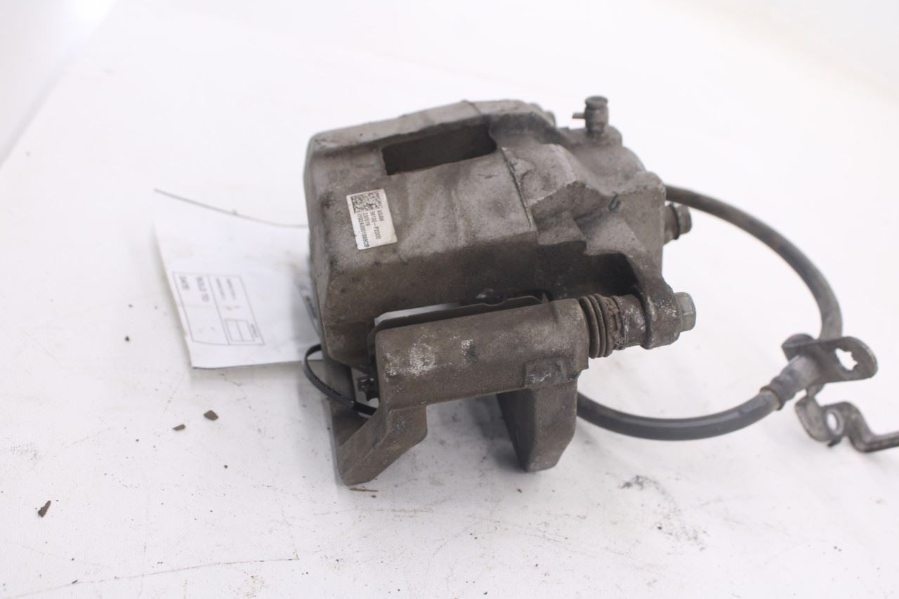 2021-2026 Hyundai Santa Fe SEL Front Right Side Brake Disc Caliper 58130-P20005