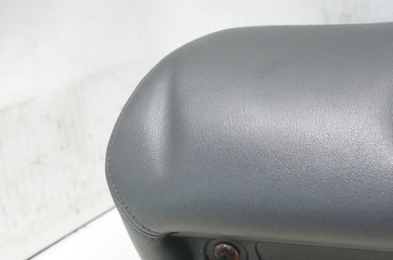2010 Chevrolet Malibu Front Right Left Headrest Leather Black 20837030 OEM 10