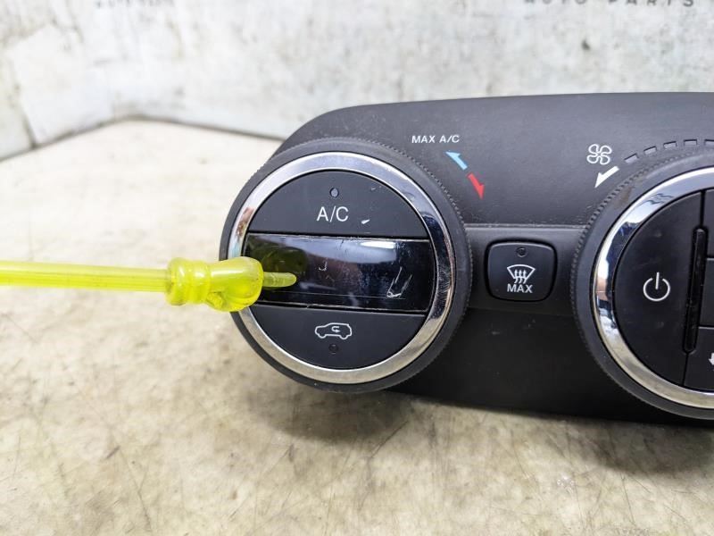 2015-2018 Jeep Renegade AC Heater Temperature Climate Control 6LW60LXHAA OEM