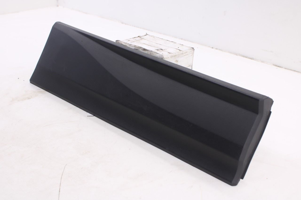 2018-2024 Chevrolet Equinox LT Rear Left Door Lower Garnish Molding 84853273 OEM3