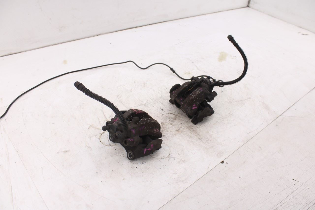 2003-2006 Mercedes-Benz E500 Rear Right and Left Side Disc Brake Caliper1