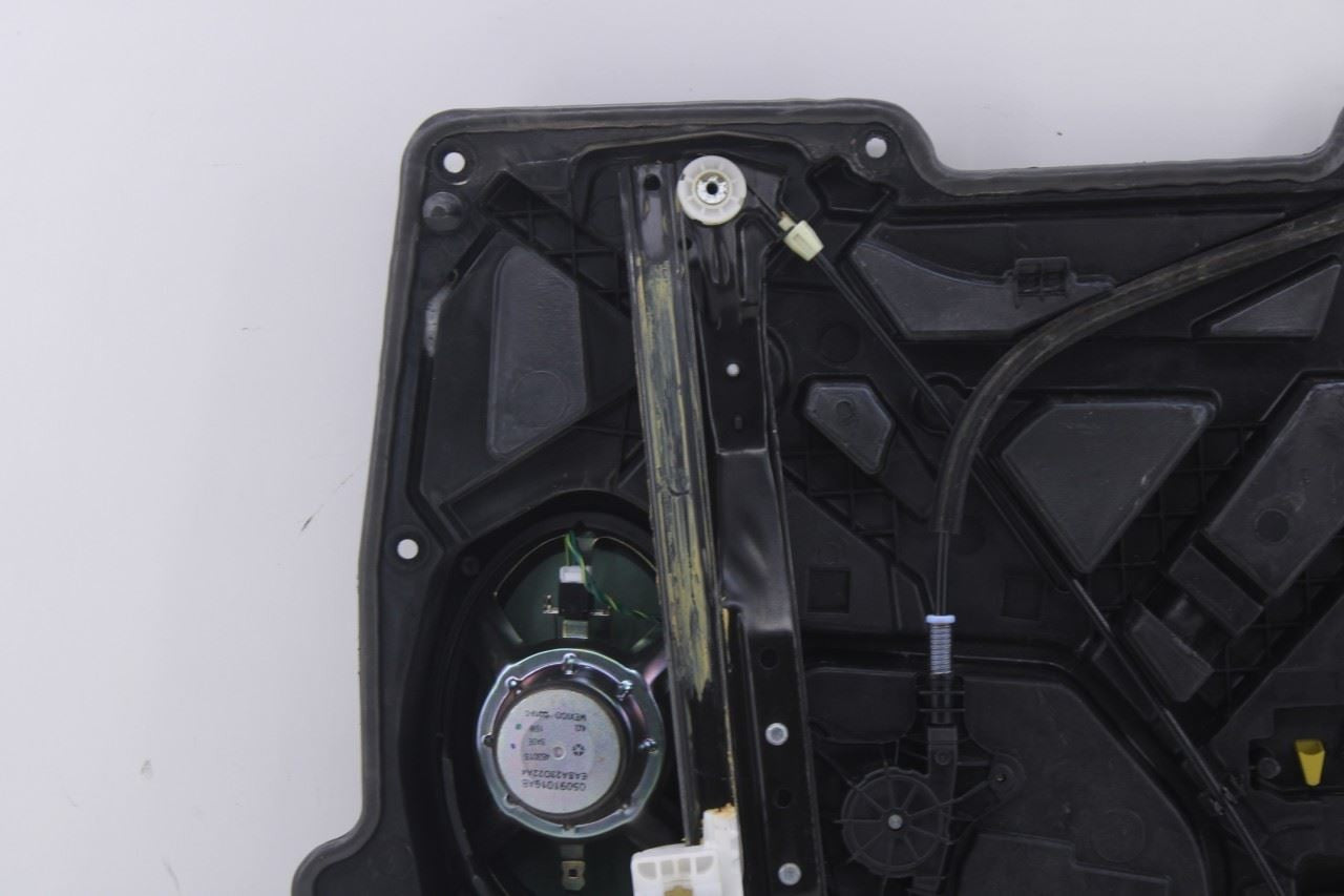 2008-20 Dodge Grand Caravan SXT FR RH Door Window Regulator w/ Carrier and Motor11