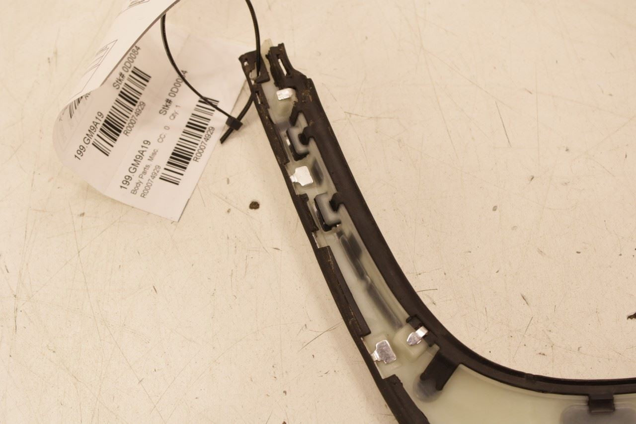 17-23 GMC Acadia SLT-1 Rear Right Door Window Upper Reveal w/ Belt Outer Molding - Alshned Auto Parts