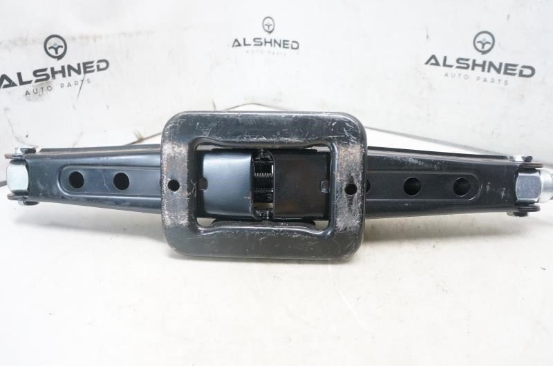 2015-2020 Kia Sorento Lift Jack 09110C5000 OEM - Alshned Auto Parts