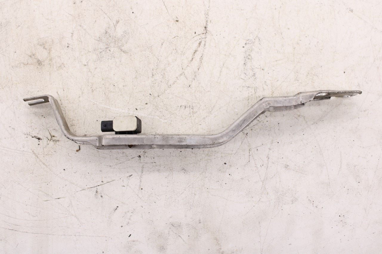 12-18 Audi A7 Premium Front Bumper RH and LH Side Rail Mount Support Bracket Set9