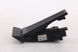 2016-18 Kia Optima EX 2.4L Accelerator Throttle Gas Pedal Sensor 32700D4200 OEM
