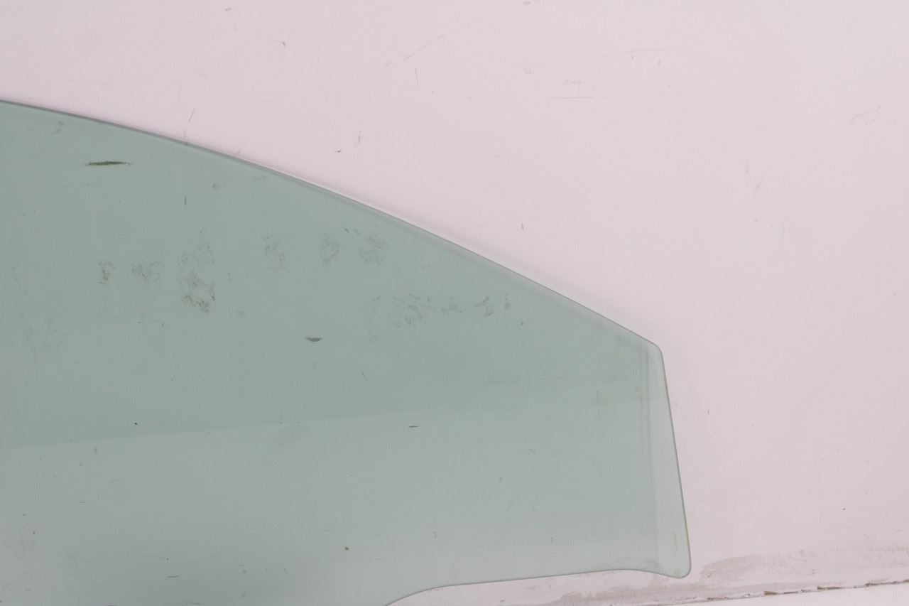 2013-2019 Nissan Sentra SL Front Right Side Door Window Glass 803009AM0A OEM - Alshned Auto Parts