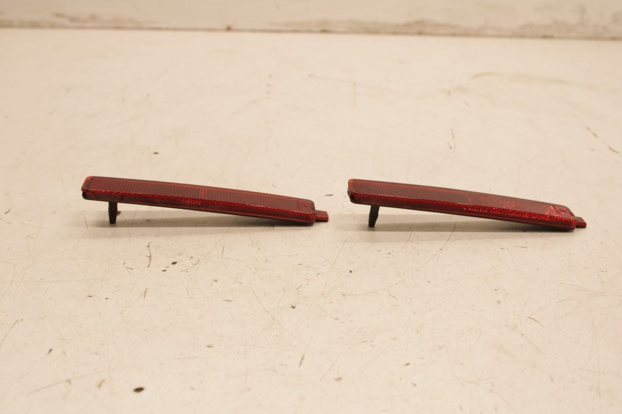 13-23 GMC Acadia SLT-1 Rear Right and Left Driver Side Bumper Reflector 25805313 - Alshned Auto Parts