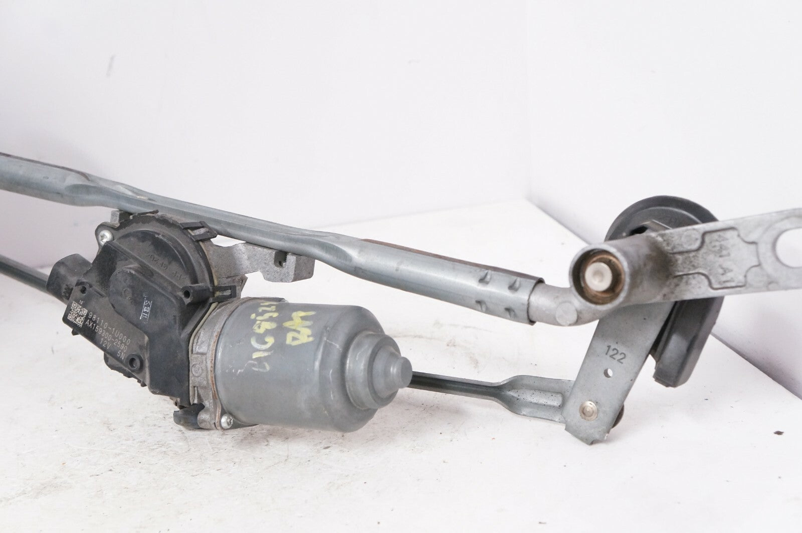 2011-2014 Hyundai Sonata Windshield Wiper with Motor 981101U000 OEM - Alshned Auto Parts
