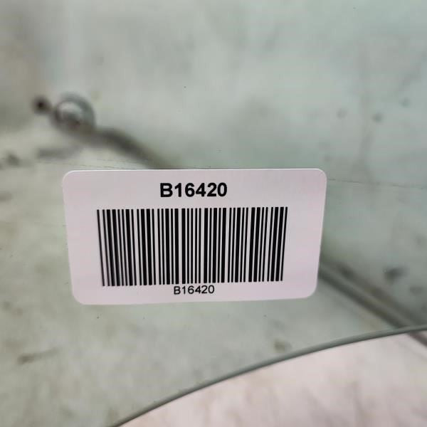 2017-2020 Hyundai Elantra SE Front Right Side Door Window Glass 82420-F3030 OEM8