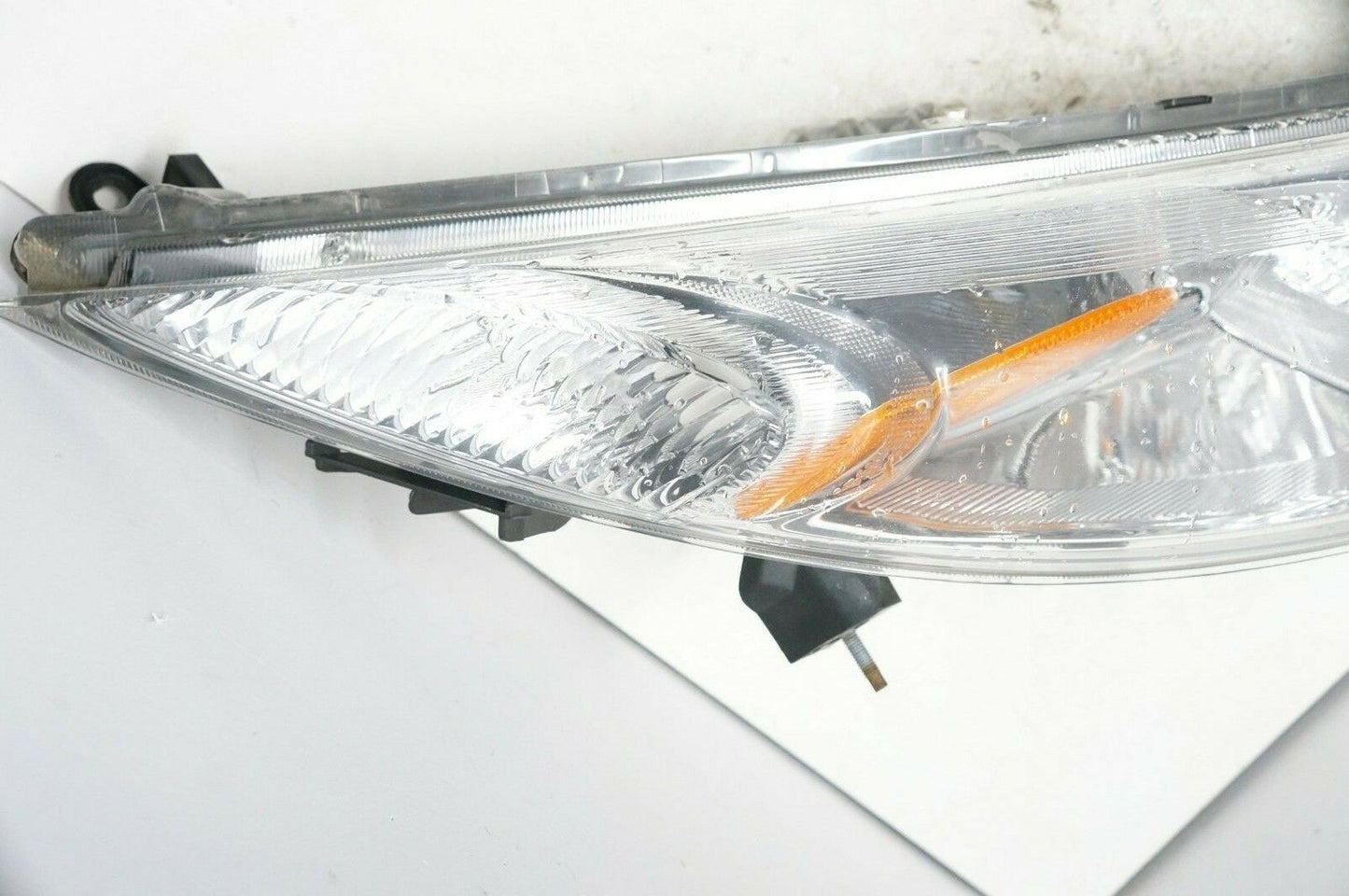 2011-2014 Nissan Juke Driver Front Left Turn Signal Light 26129-1KM0B OEM - Alshned Auto Parts