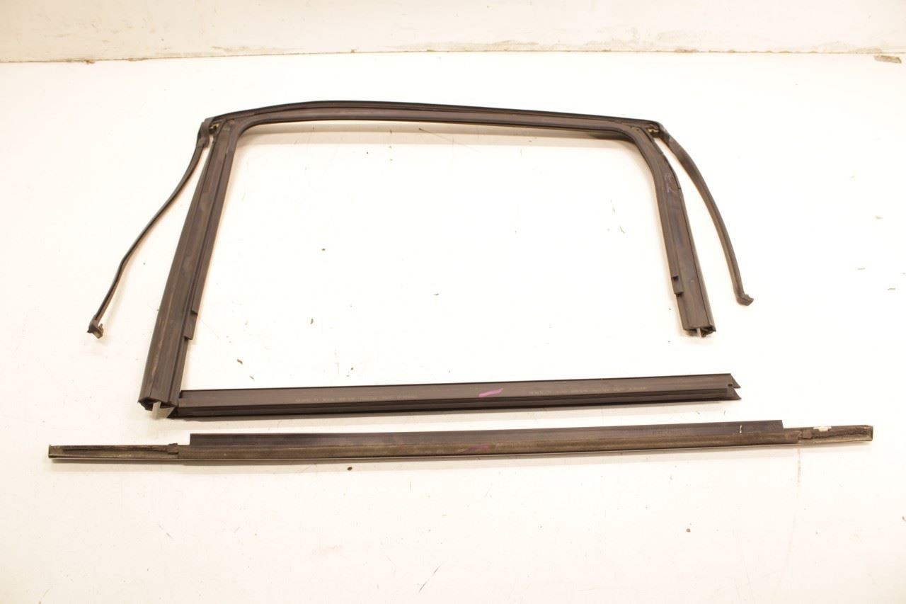 2014-22 Jeep Cherokee Latitude Rear Right Door Run Channel w/ Belt Weatherstrips - Alshned Auto Parts