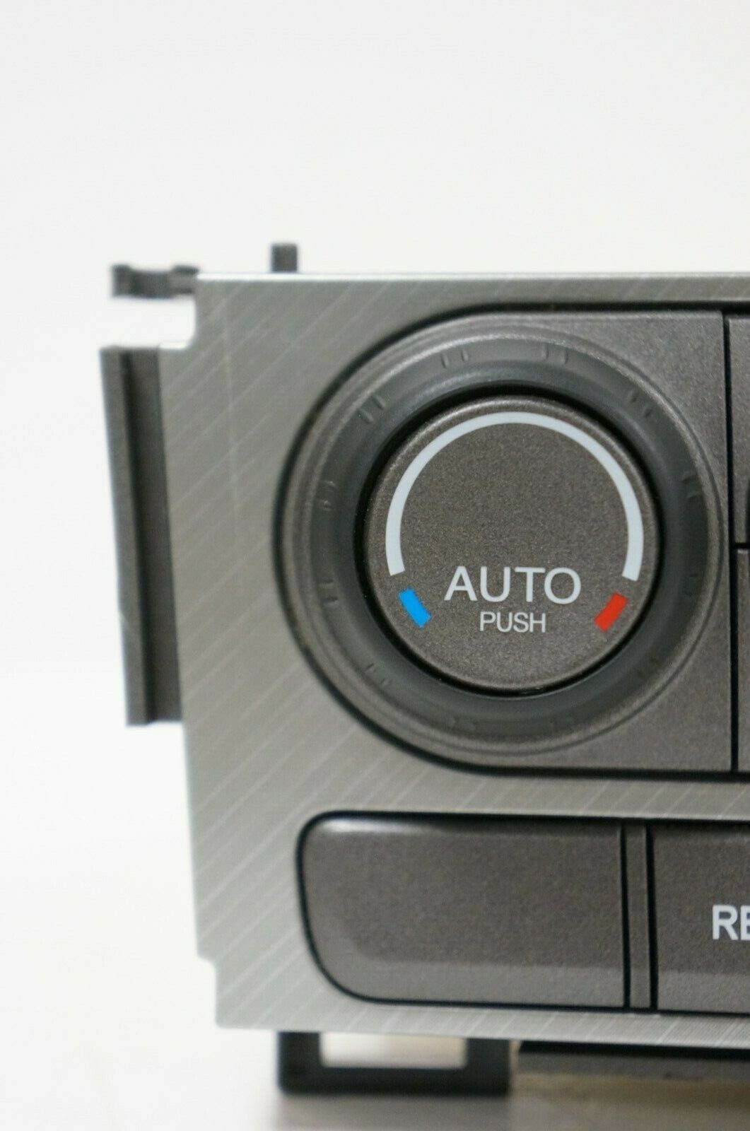 13-15 Honda Pilot LX  Auto Dual Climate Temperature Control OEM 79600SZAA910M1